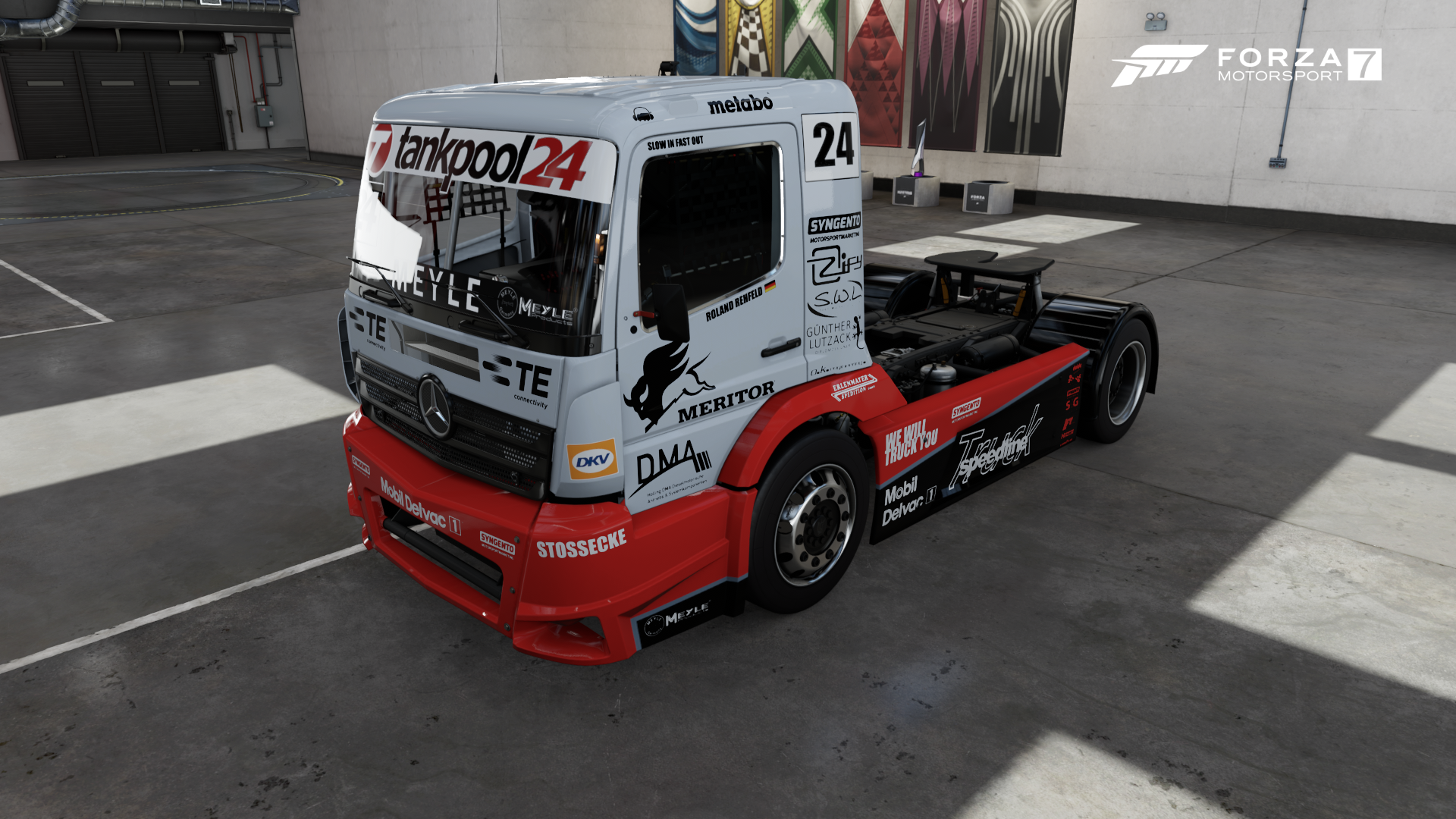 Mercedes_Benz__Race_Truck